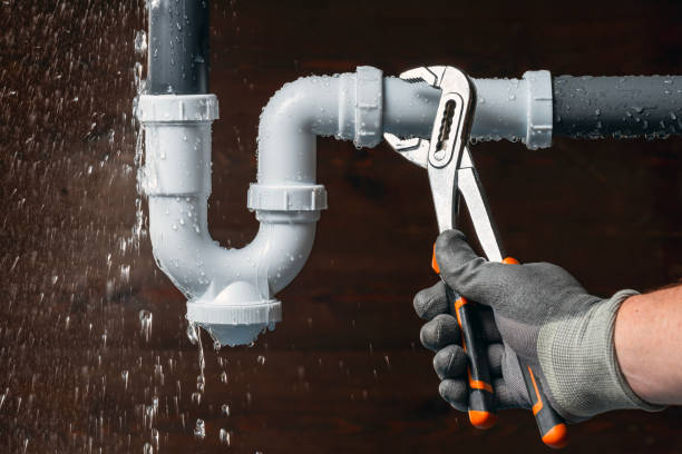 Professional Sewer Line Repair technician working in Vanduser, MO